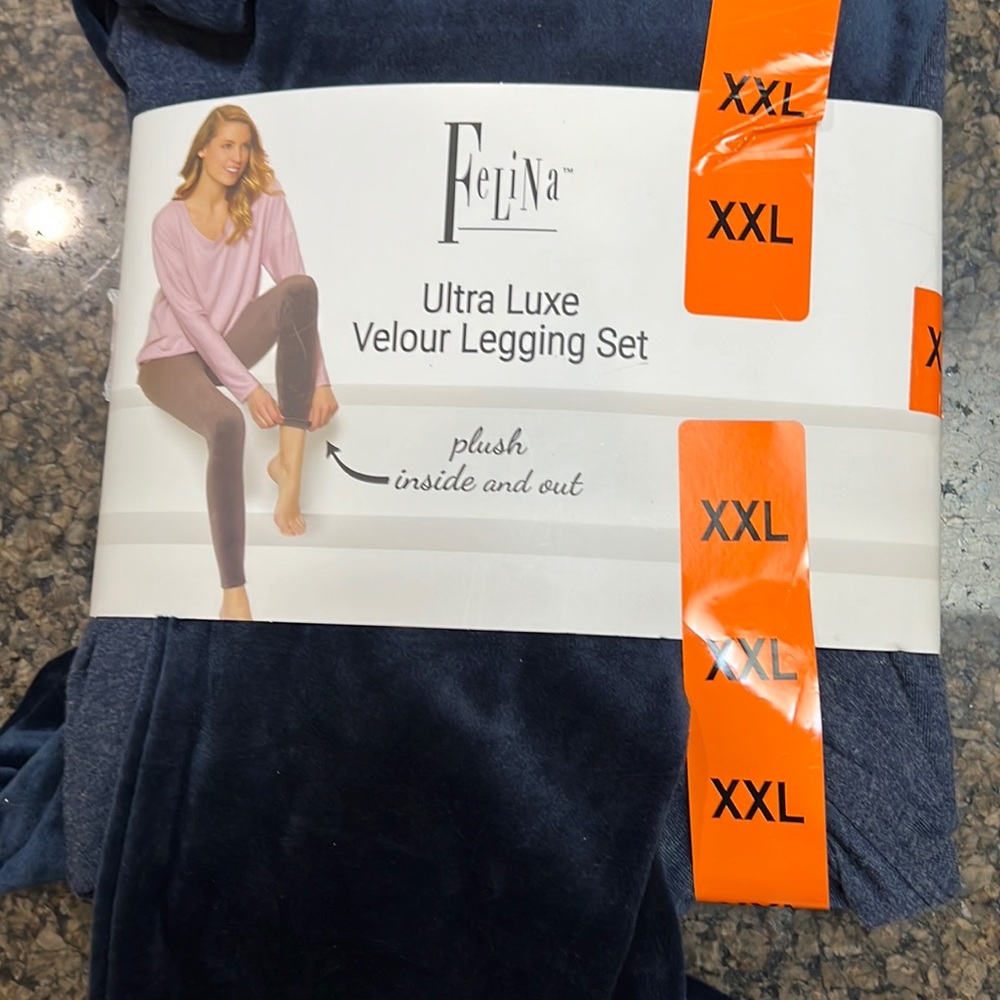 Very comfortable Felines ultra luxe velour legging set